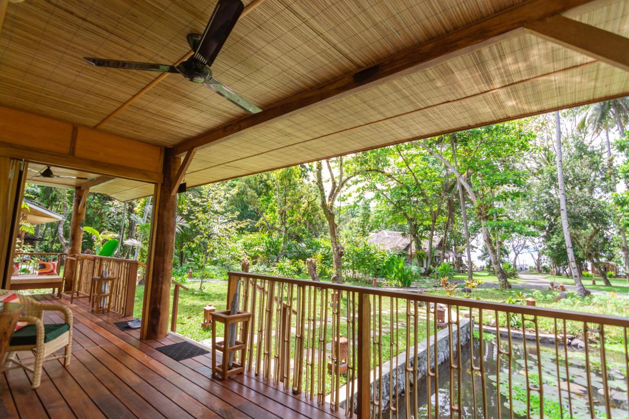 Murex Dive Resort Manado Exterior photo